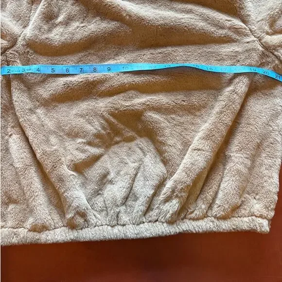 Philosophy Faux Fur Pullover Sweatshirt Tan Beige Size L NWOT Cozy Soft - Picture 6 of 8